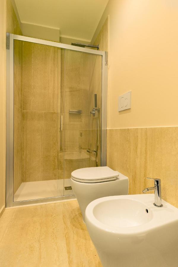 Hl Suite - Duomo, Galleria Unione 5 Milánó Kültér fotó